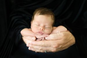 Newborn Photographer-11.jpg